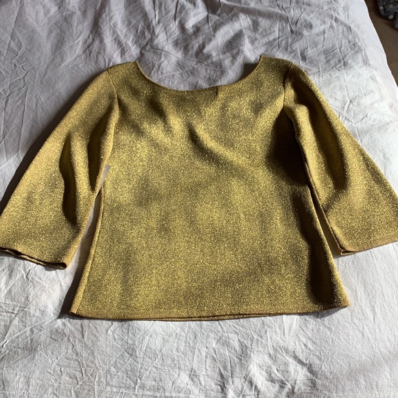 NWT Sara & Lily gold metallic sweater top with beads at neck line. Size Medium - Picture 4 of 5